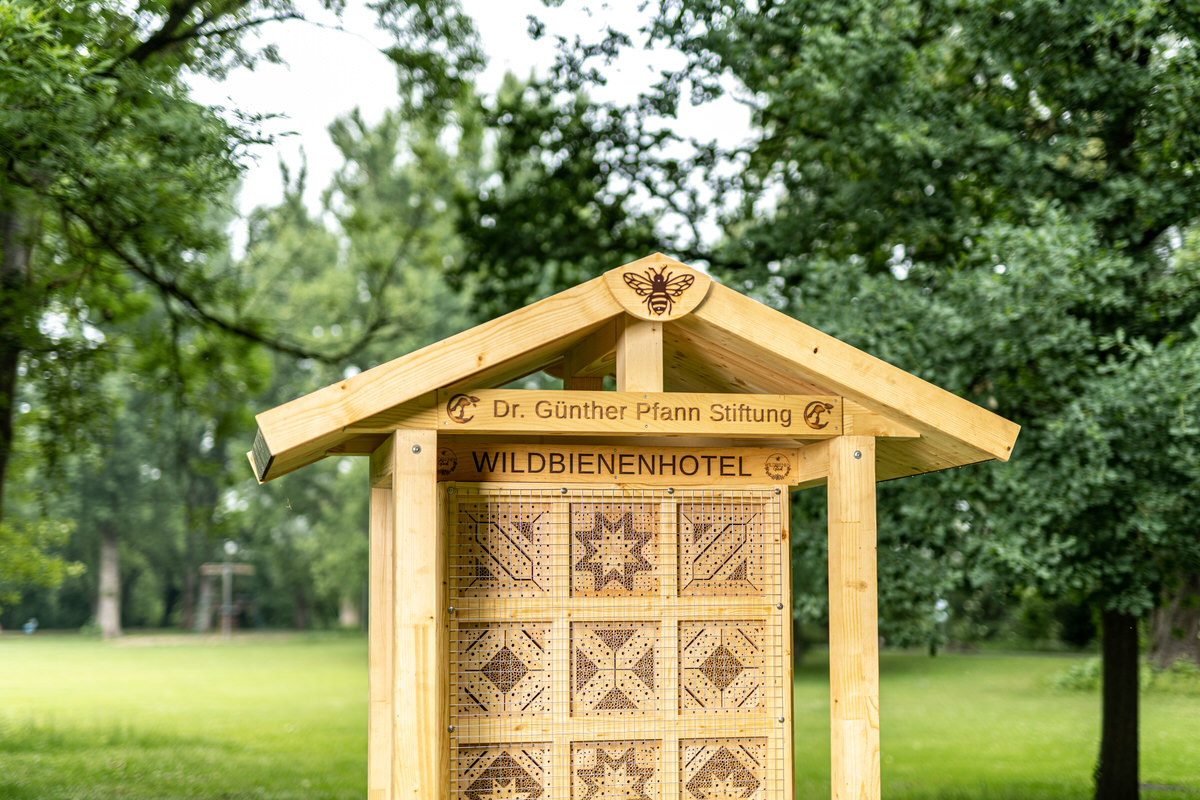 XXL Insektenhotel Wildbienenhotel Stadtpark Fürth